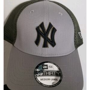 New York Yankees Hat Cap Stretch Fit 39Thirty Grey Olive M/L MLB New Era